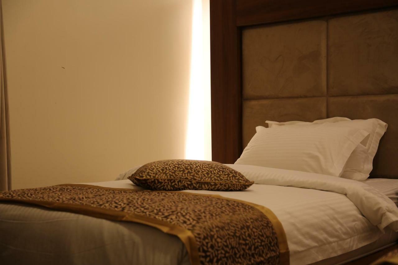 Апарт отель Reef Al Madina Furnished Units Медина Экстерьер фото